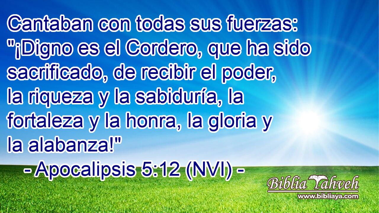  Cantaban con todas sus fuerzas: 