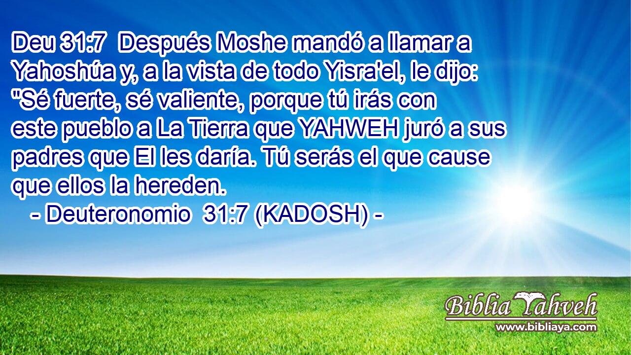  Después Moshe mandó a llamar a Yahoshúa y, a la vista de todo Yisra'el, le dijo: 